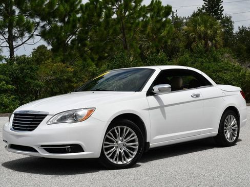 Used 2012 Chrysler 200 Limited FWD image 25