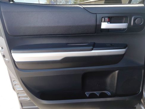 Used 2017 Toyota Tundra SR5 w/ SR5 Upgrade Package image 22