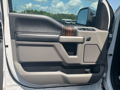Used 2016 Ford F150 Lariat AWD/4WD image 17