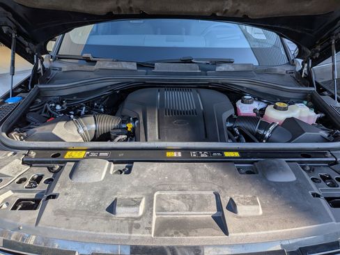 Used 2025 Land Rover Range Rover Sport Dynamic SE image 33