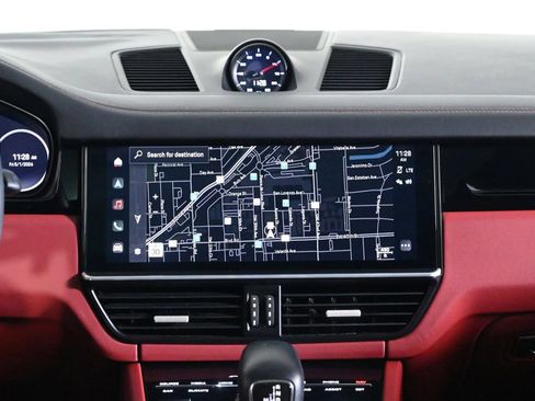 Certified 2023 Porsche Cayenne Coupe AWD/4WD image 15