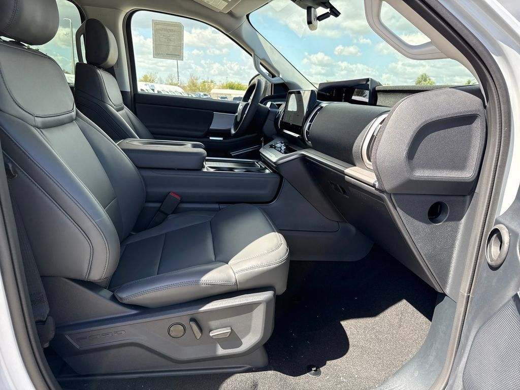 New 2026 Ford Expedition Max Active RWD image 22