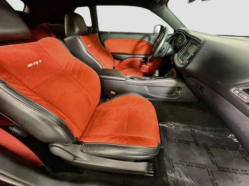 Used 2015 Dodge Challenger SRT Hellcat RWD image 27