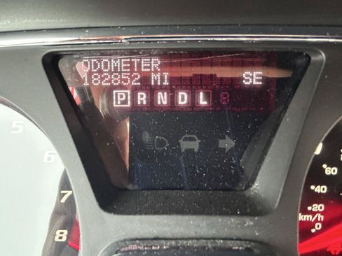 Used 2016 GMC Acadia Denali AWD/4WD image 23