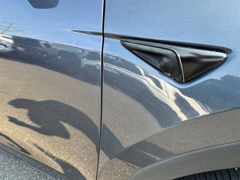 Used 2022 Tesla Model Y Performance AWD/4WD image 18