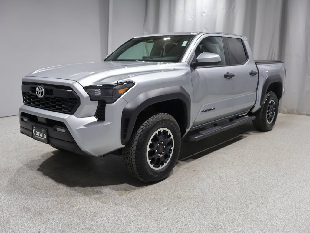 Used 2025 Toyota Tacoma TRD Off-Road AWD/4WD image 8