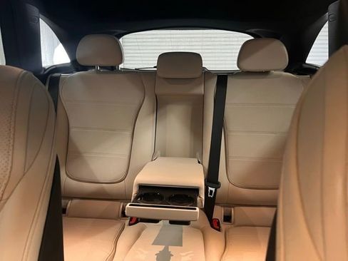 Used 2025 Mercedes-Benz GLC 350e 4MATIC image 13