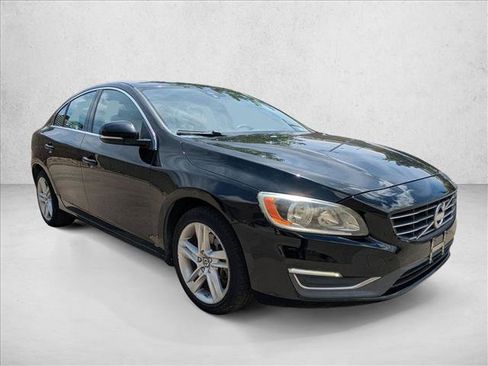 Used 2014 Volvo S60 T5 FWD image 3