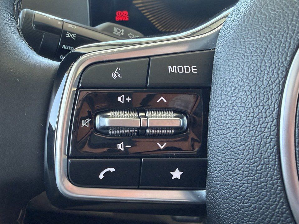 Used 2024 Kia Sorento S AWD/4WD image 15