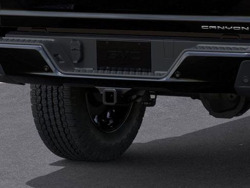 New 2025 GMC Canyon Denali image 59