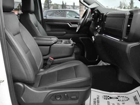 Used 2024 GMC Sierra 1500 SLT image 47