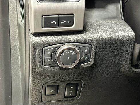 Used 2019 Ford F350 Platinum w/ Platinum Ultimate Package image 25