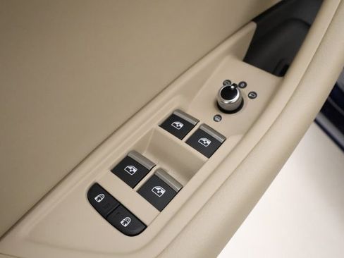 Used 2022 Audi A5 2.0T Premium image 9