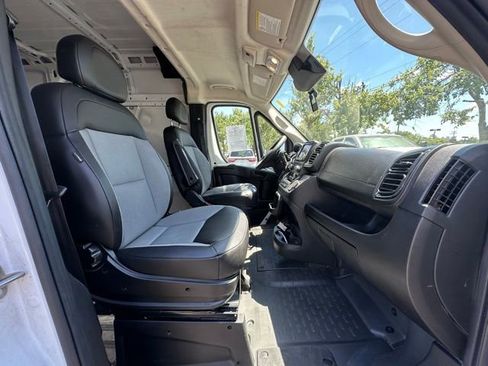 Used 2025 RAM ProMaster 2500 w/ Convenience Group FWD image 26