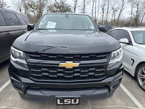 Used 2022 Chevrolet Colorado W/T w/ Custom Special Edition image 2