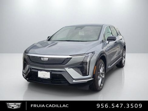 New 2026 Cadillac Optiq Luxury 1 RWD image 1