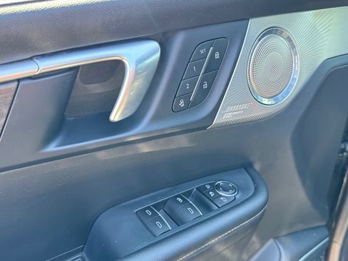 Used 2025 Buick Enclave Avenir w/ Super Cruise Package AWD/4WD image 19