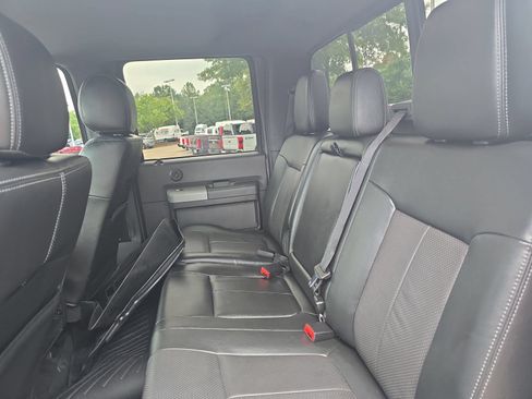 Used 2016 Ford F250 Lariat w/ Lariat Ultimate Package AWD/4WD image 13