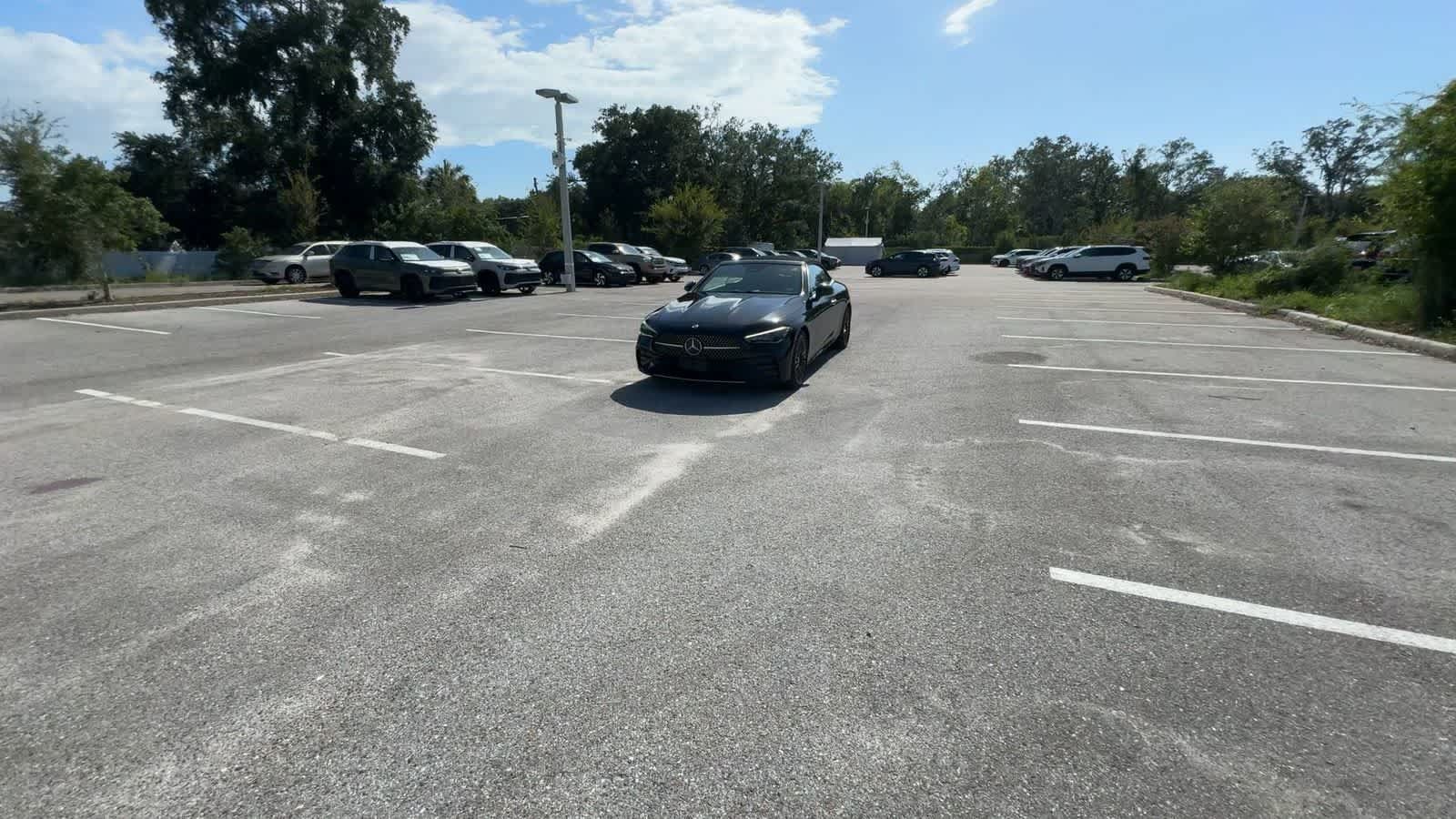 Used 2025 Mercedes-Benz CLE 300 4MATIC Cabriolet image 3