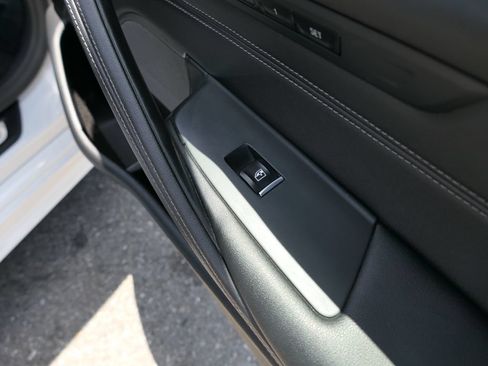 Used 2023 BMW M550i xDrive AWD/4WD image 26