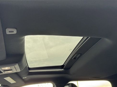 Used 2017 RAM 2500 Limited image 13