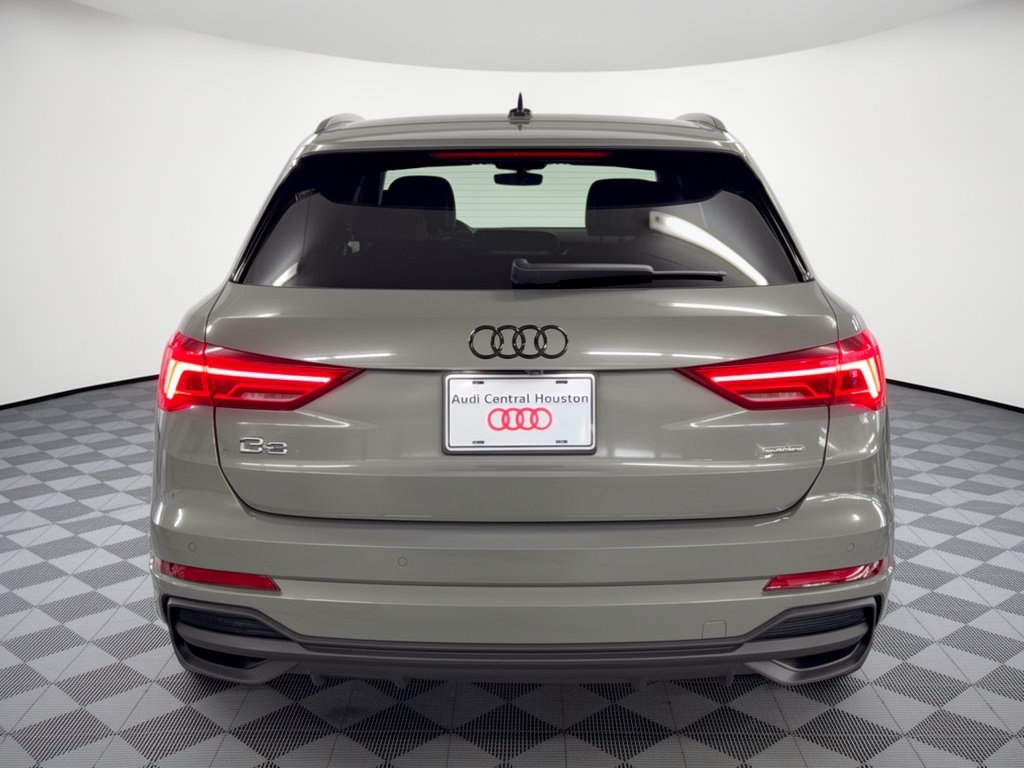 Used 2023 Audi Q3 2.0T Premium Plus w/ Premium Plus Package AWD/4WD image 11