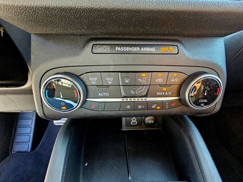 Used 2024 Ford Escape ST-Line AWD/4WD image 25