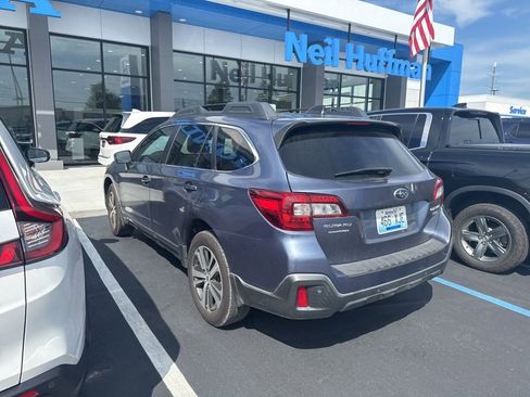Used 2018 Subaru Outback 3.6R Limited AWD/4WD image 4