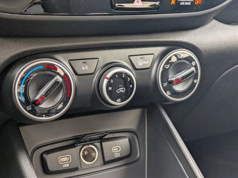 New 2026 Hyundai Venue SE image 15