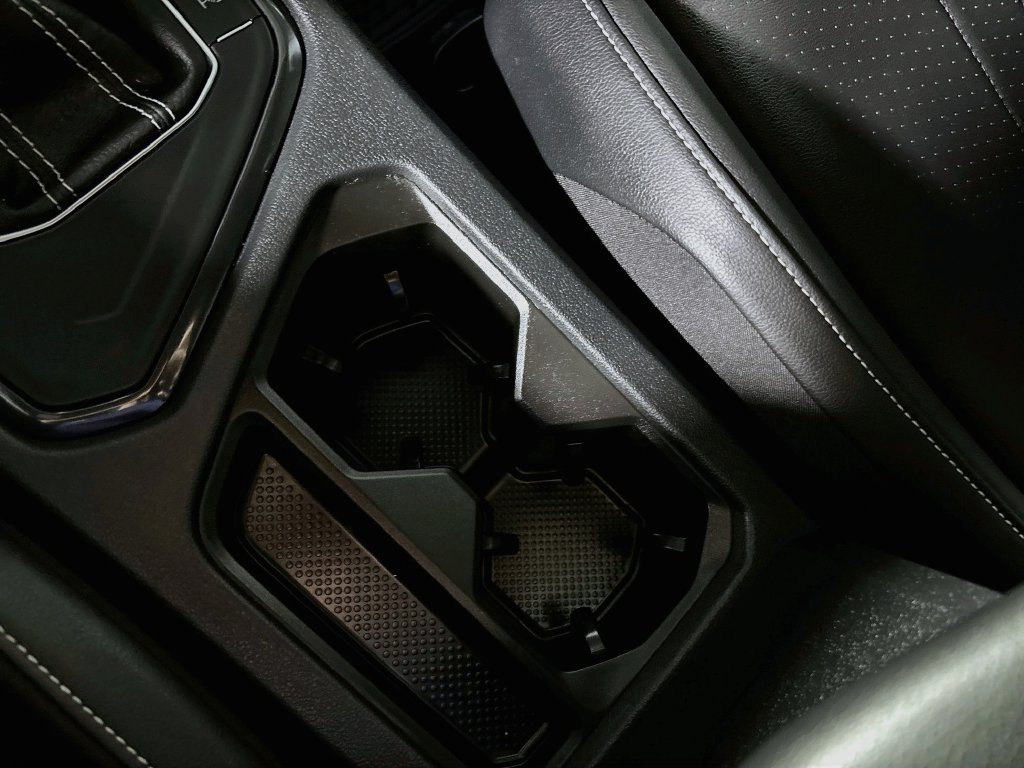 Certified 2023 Volkswagen Tiguan SE R-Line FWD image 16