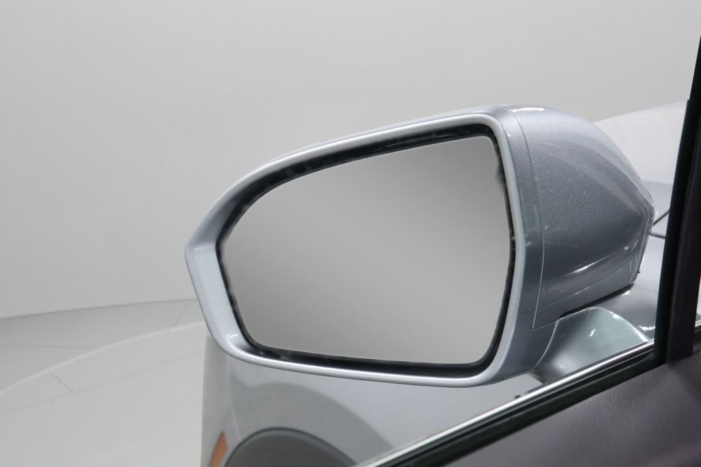 Used 2023 Lincoln Nautilus FWD w/ Premium Package image 24
