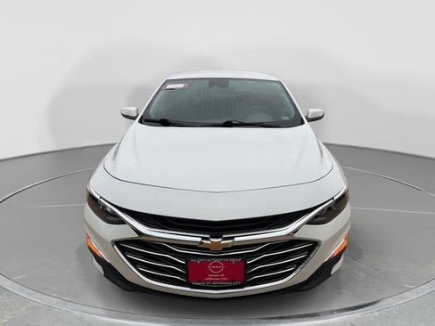 Used 2020 Chevrolet Malibu LS w/ Driver Confidence Package II FWD image 9