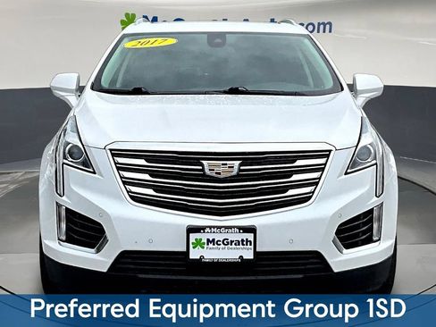 Used 2017 Cadillac XT5 Luxury w/ Driver Awareness Package AWD/4WD image 2