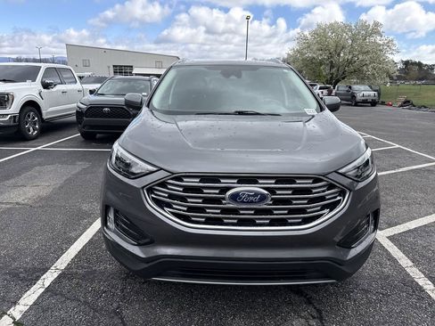 Used 2022 Ford Edge SEL w/ Convenience Package image 4