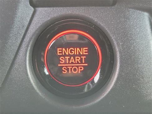 Used 2025 Honda Pilot Black Edition image 12