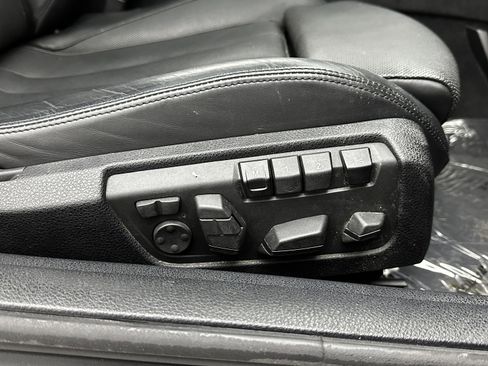 Used 2012 BMW 650i Coupe image 31