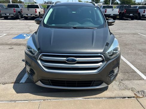 Used 2017 Ford Escape Titanium FWD image 3