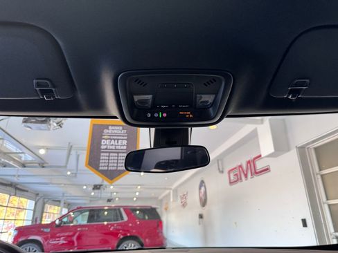 Certified 2022 Chevrolet Traverse LT image 27