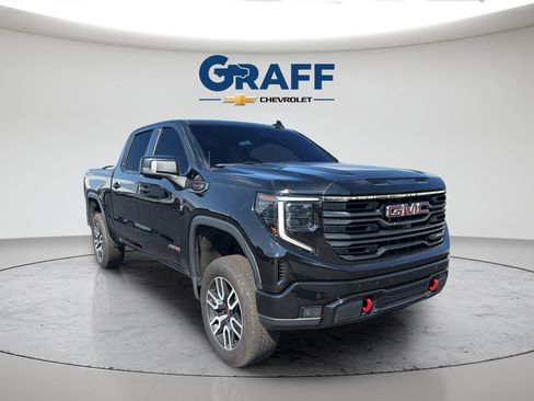 Used 2022 GMC Sierra 1500 AT4 w/ AT4 Premium Package AWD/4WD image 11