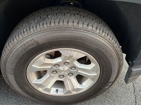 Used 2019 Chevrolet Silverado 1500 LT w/ All Star Edition image 22