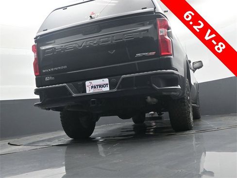 Used 2024 Chevrolet Silverado 1500 ZR2 w/ Technology Package image 38