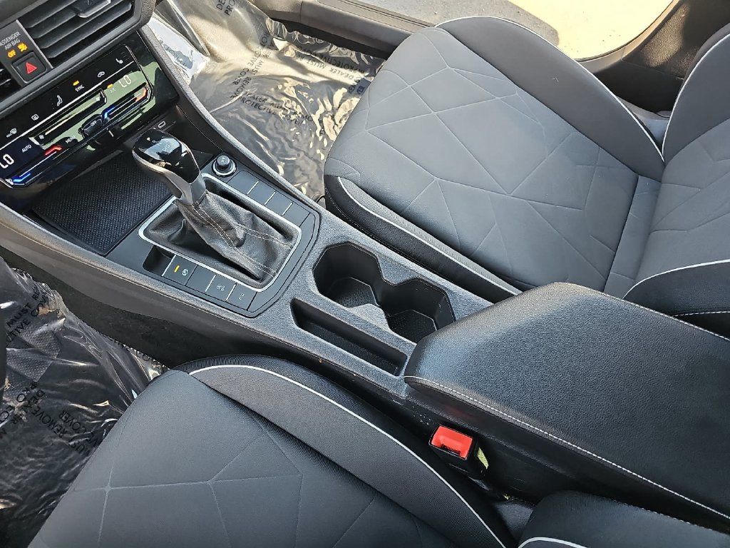 Used 2025 Volkswagen Jetta Sport FWD image 24