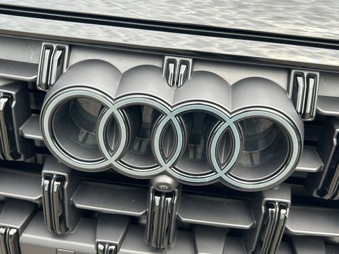 Used 2025 Audi Q7 3.0T Premium Plus w/ Premium Plus Package AWD/4WD image 49