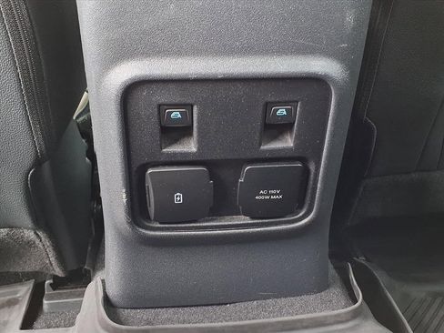 Used 2023 Ford Bronco Wildtrak image 17