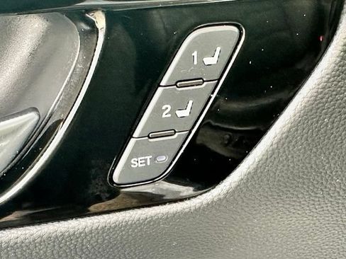 Used 2024 Honda CR-V EX-L image 9