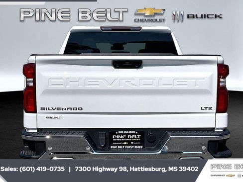 Used 2023 Chevrolet Silverado 1500 LTZ AWD/4WD image 4