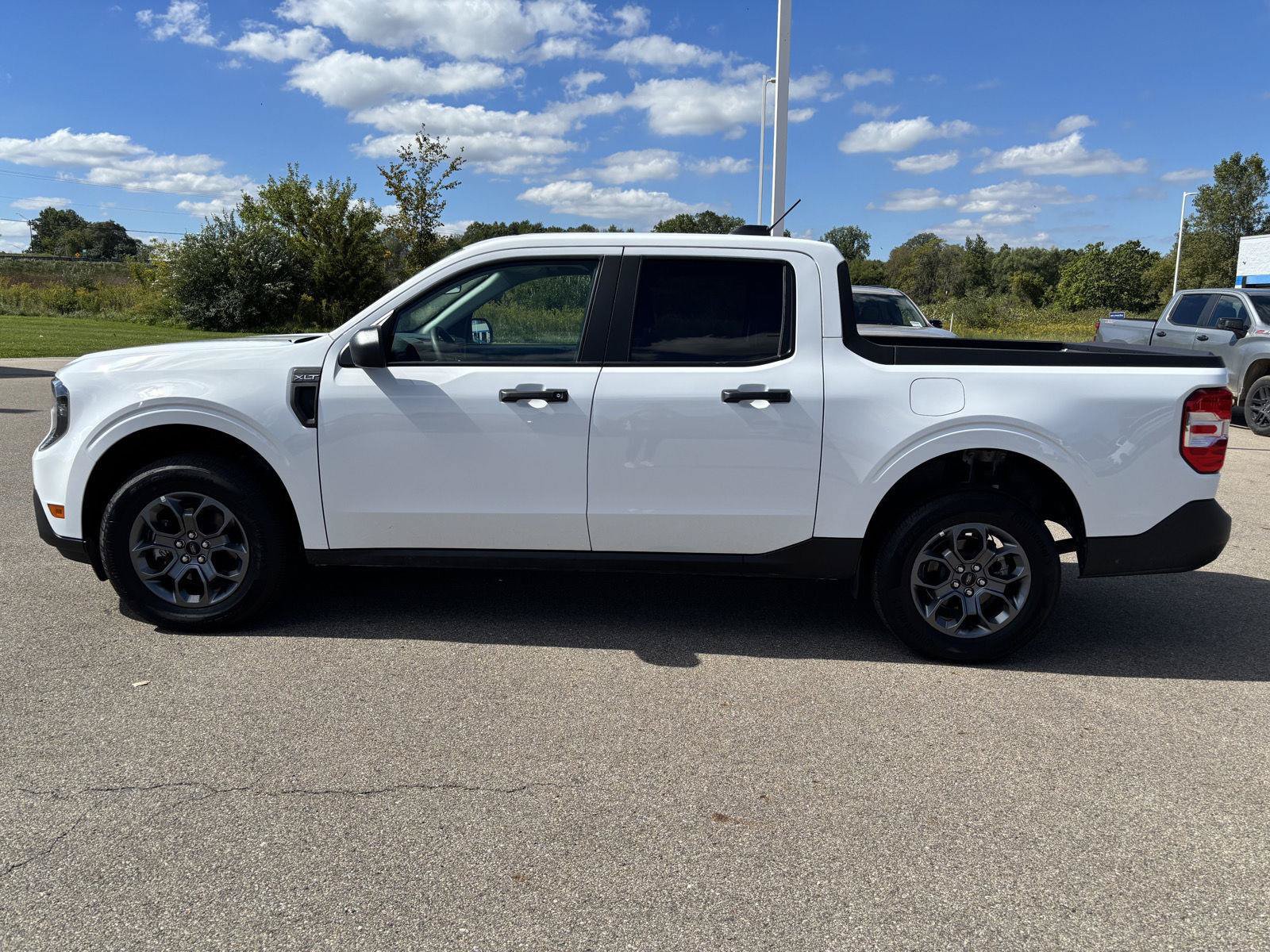 Used 2026 Ford Maverick XLT AWD/4WD image 2