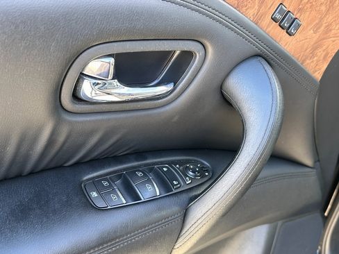 Used 2023 Nissan Armada SL w/ Captain's Chairs Package image 26