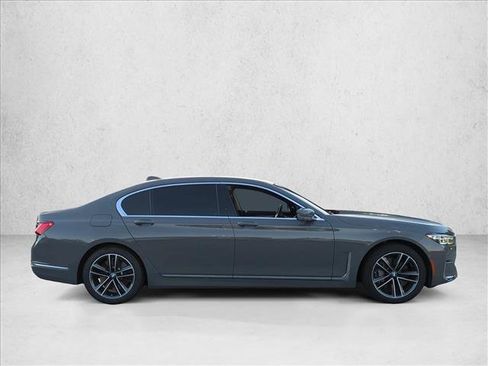 Used 2020 BMW 750i xDrive AWD/4WD image 4