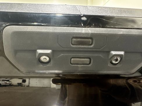 Used 2021 GMC Sierra 1500 AT4 image 27